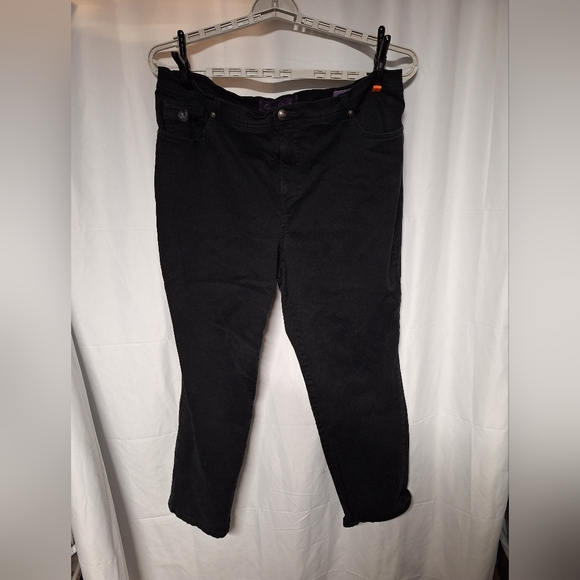 Gloria Vanderbilt Women's Black  Jeans Embelished Back Pockets. - Picture 1 of 10